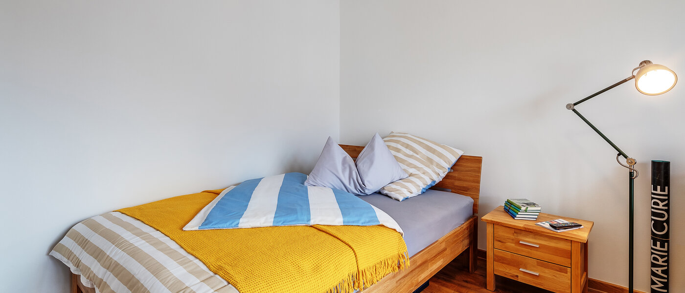 apartment München Maxvorstadt 02 sleeping area 12385