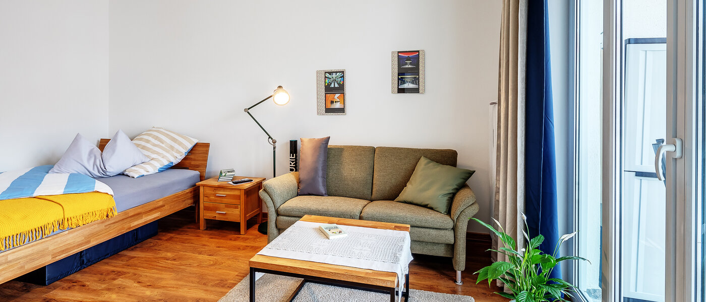 apartment München Maxvorstadt 02 living area 12385