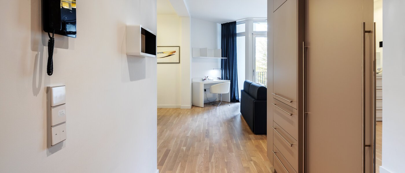 apartment München Bogenhausen 01 hall 12389