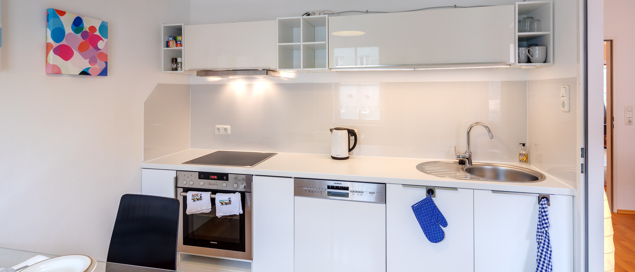 apartment München Maxvorstadt 02 kitchen 12401