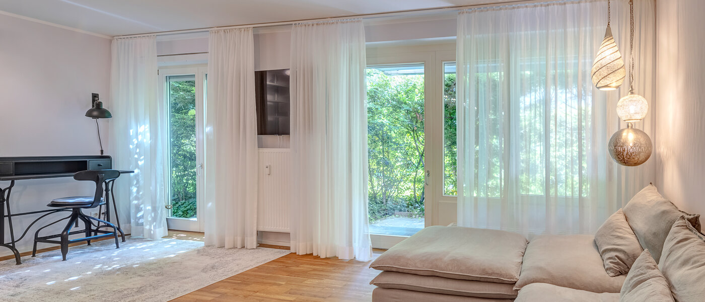 apartment München Schwanthalerhöhe 02 living area 12426