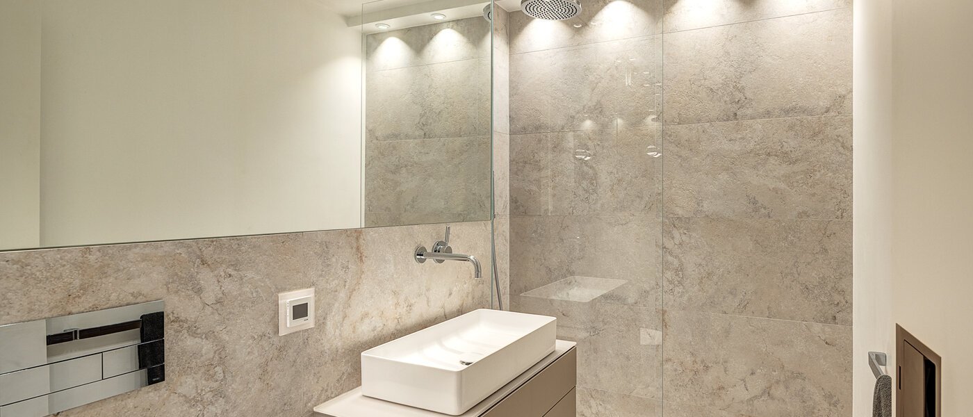 apartment München Schwabing 01 bathroom 12436