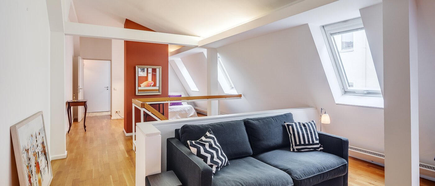 maisonette München Gärtnerplatzviertel 01 living area 12440