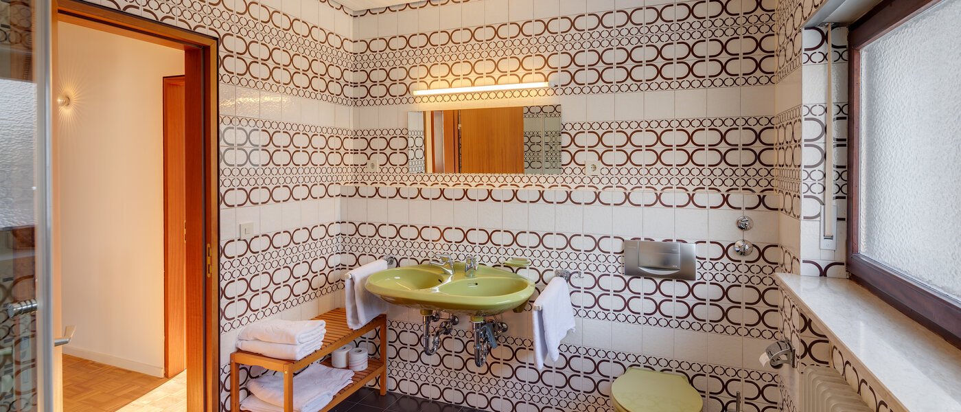 corner townhouse München Obersendling 02 bathroom 12456