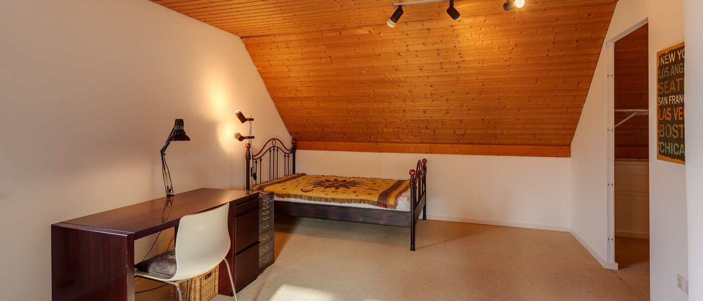 corner townhouse München Obersendling 02 2. bedroom 12456