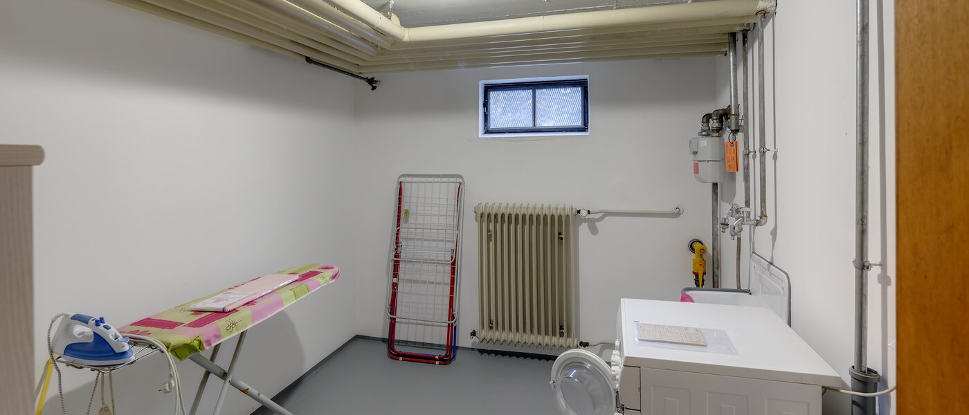 corner townhouse München Obersendling 01 utility room 12456