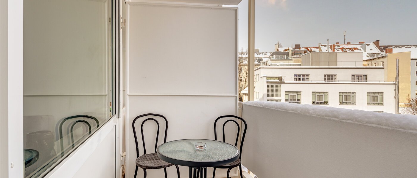 apartment München Isarvorstadt 01 balcony 12468