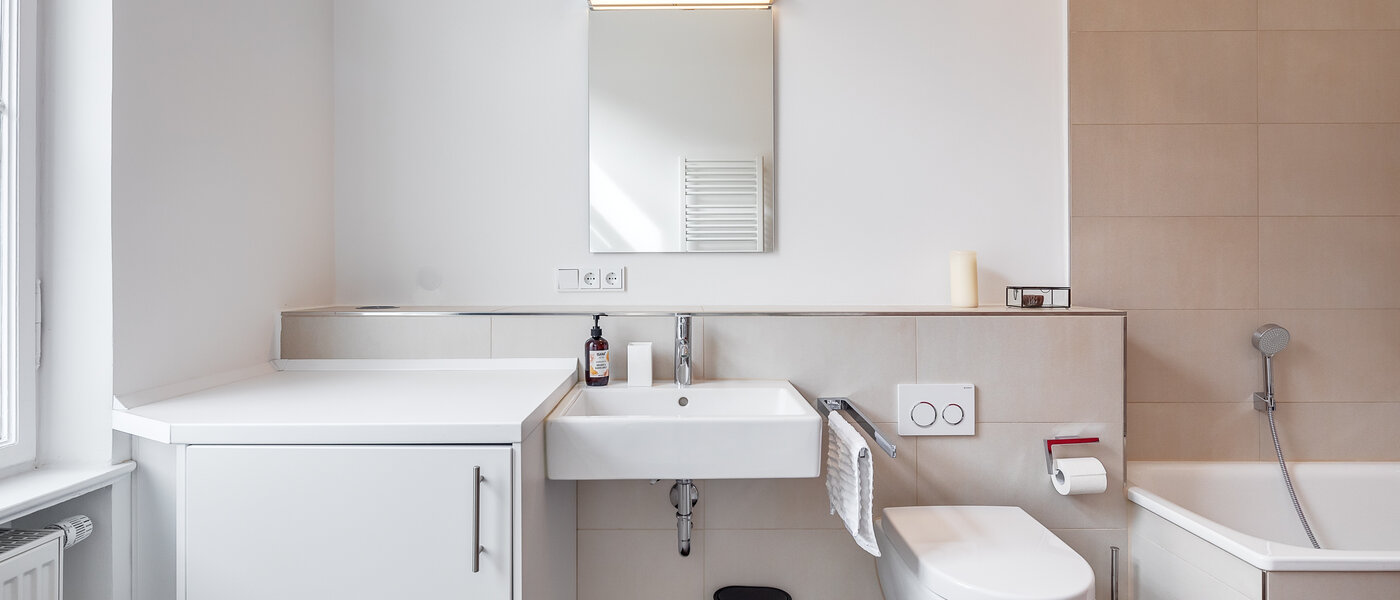 apartment München Maxvorstadt - Universitätsviertel 05 bathroom 12491