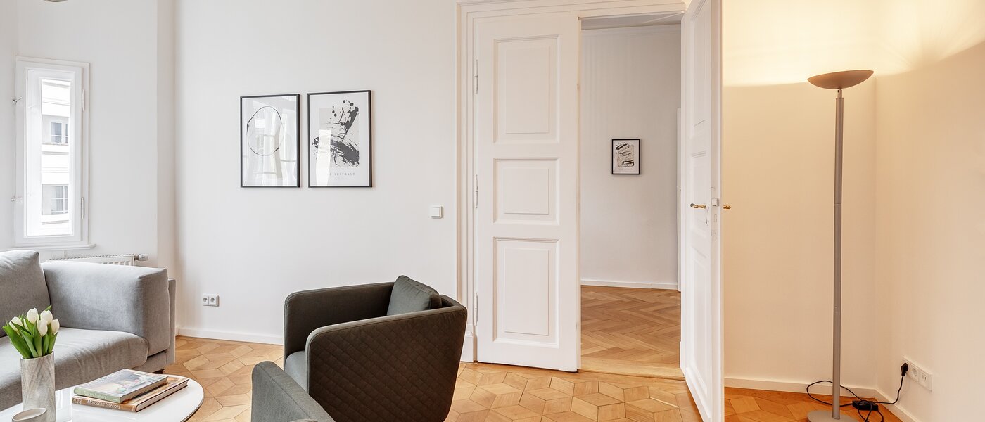 apartment München Maxvorstadt - Universitätsviertel 06 living room 12491