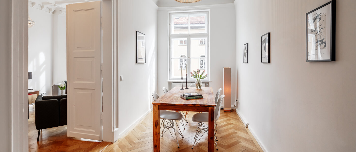 apartment München Maxvorstadt - Universitätsviertel 01 dining room 12491