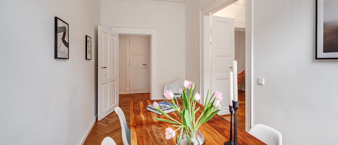 apartment München Maxvorstadt - Universitätsviertel 02 dining room 12491