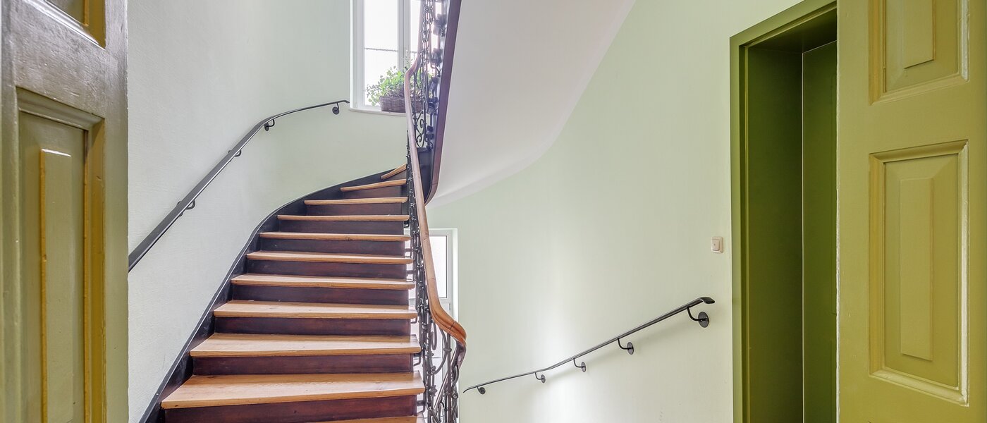 apartment München Maxvorstadt - Universitätsviertel 01 staircase 12491