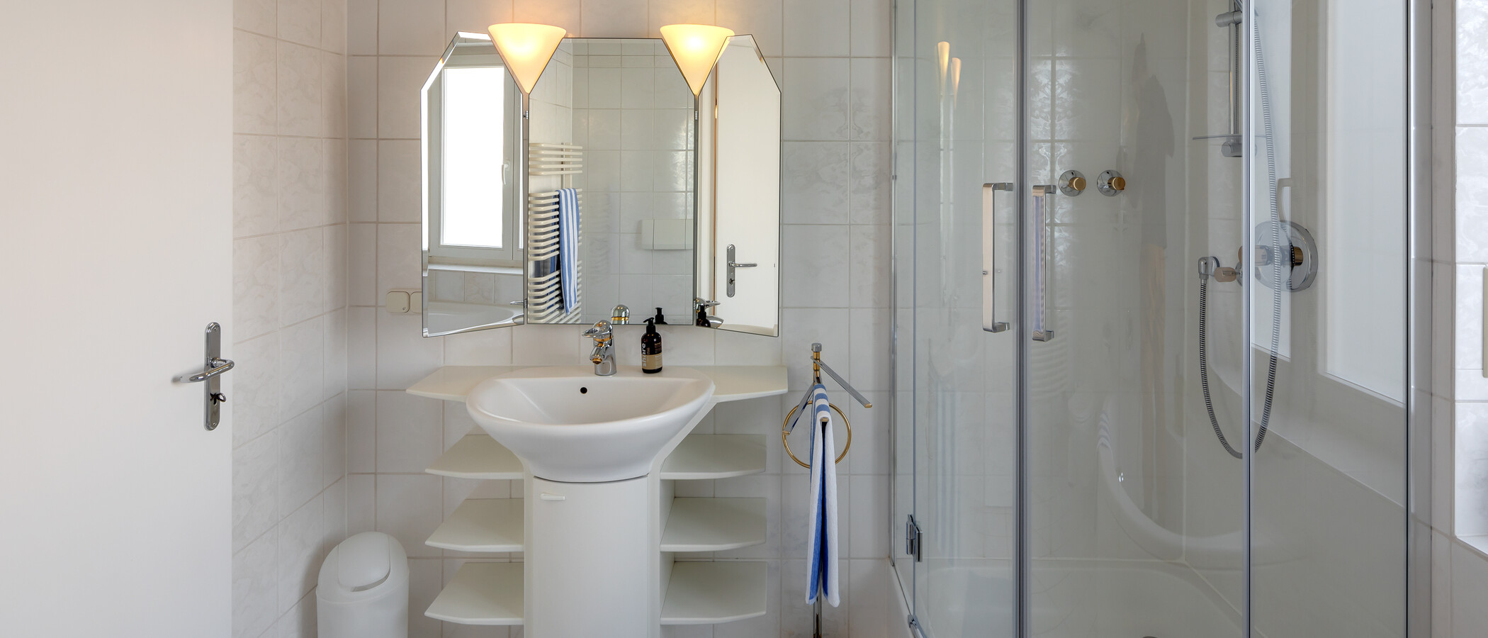 apartment München Großhadern 02 bathroom 12492