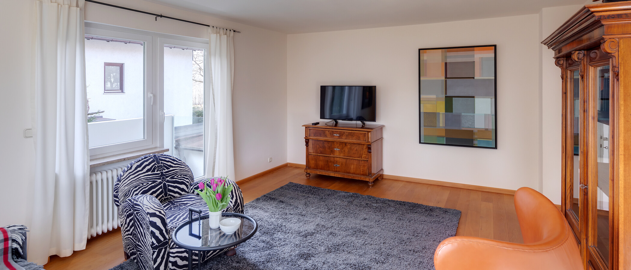 apartment München Großhadern 03 living room 12492