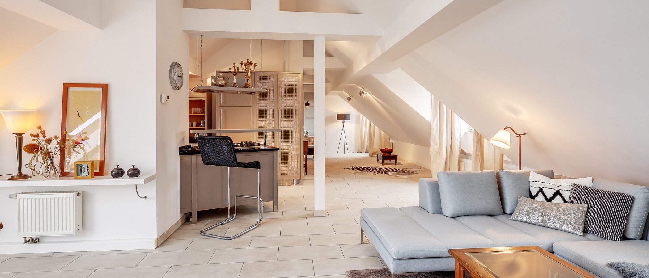 attic apartment München Nymphenburg 04 living area 12497