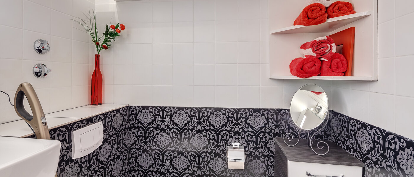 apartment München Arabellapark 03 bathroom 12513