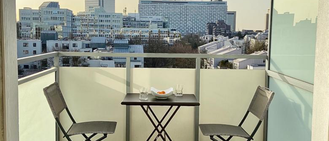 apartment München Arabellapark 01 balcony 12513