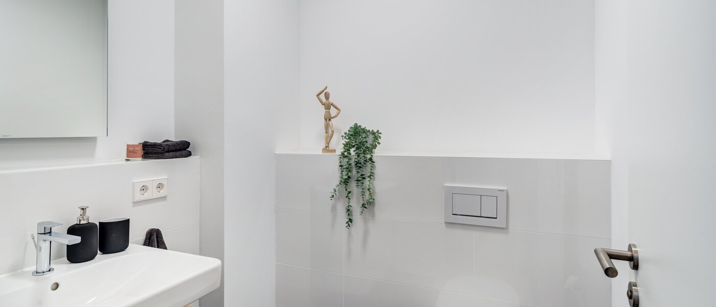 apartment München Au 02 guest toilet 12517