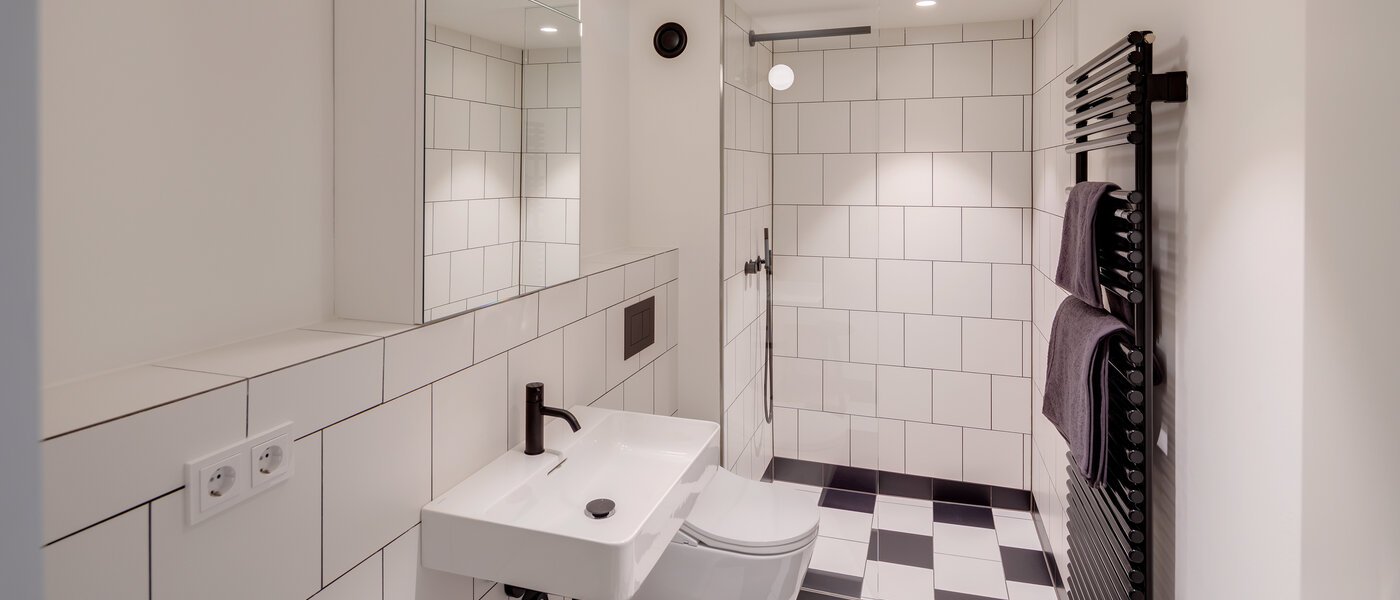 maisonette-gallery apartment München Herzogpark 01 bathroom 12522