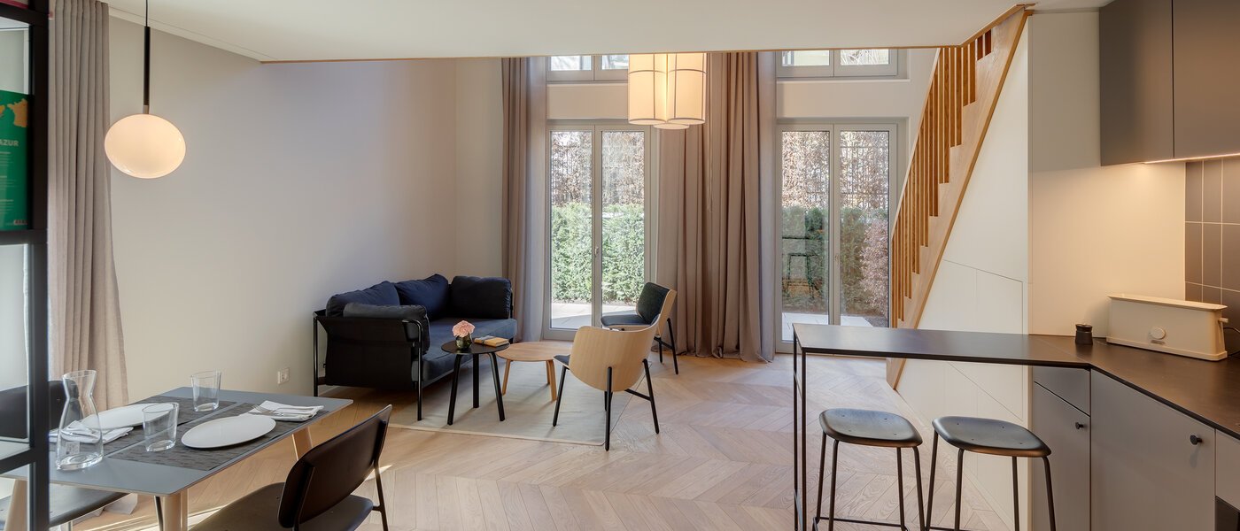 maisonette-gallery apartment München Herzogpark 01 living area 12522