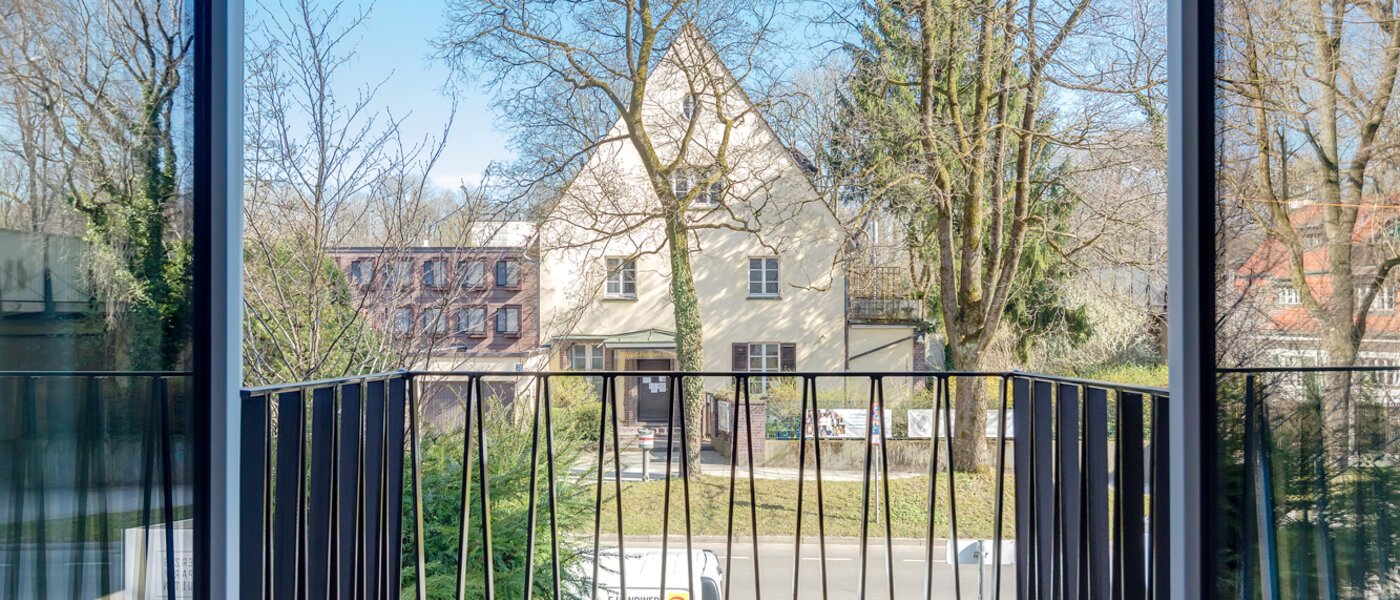 apartment München Herzogpark 01 balcony 12523