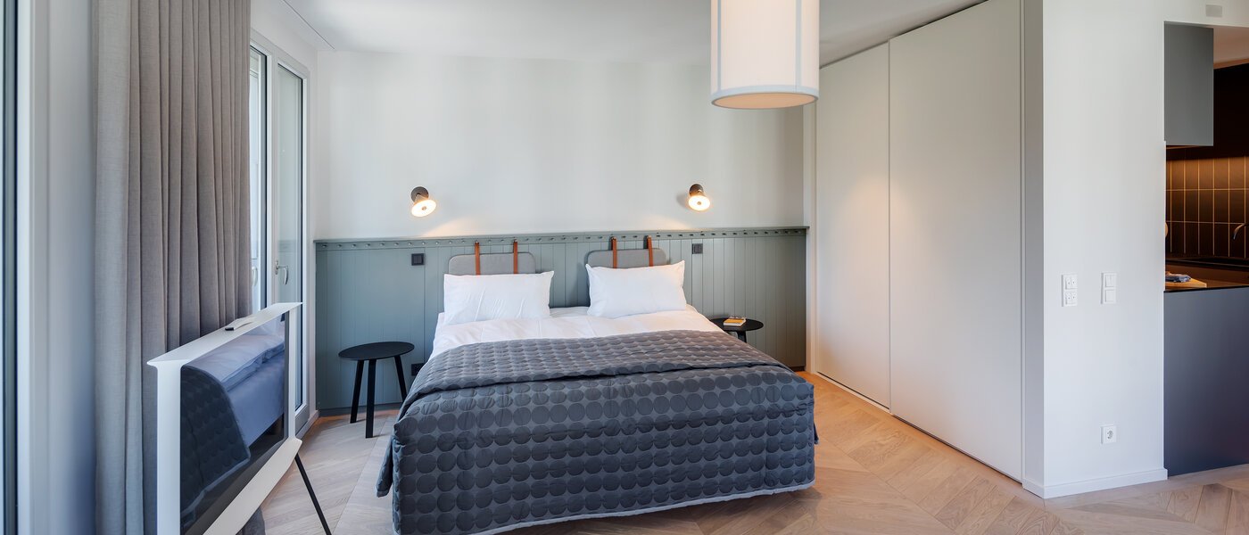 apartment München Herzogpark 01 sleeping area 12526