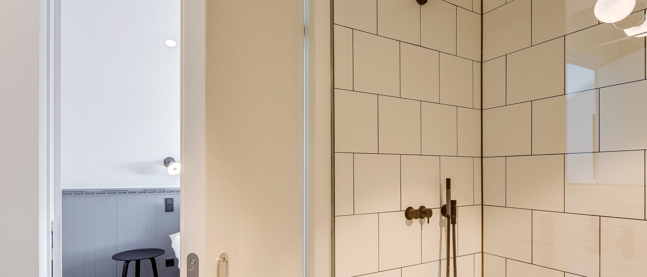 maisonette-gallery apartment München Herzogpark 01 bathroom 12527