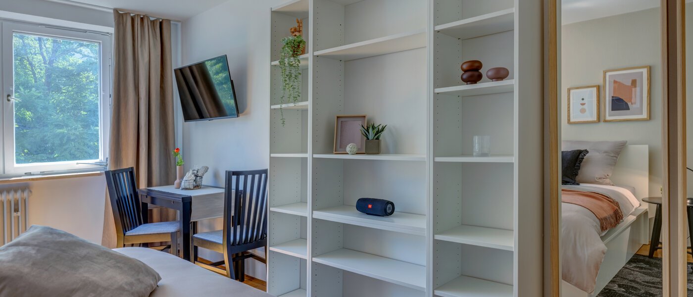 apartment München Schwabing-West 04 living area 12543