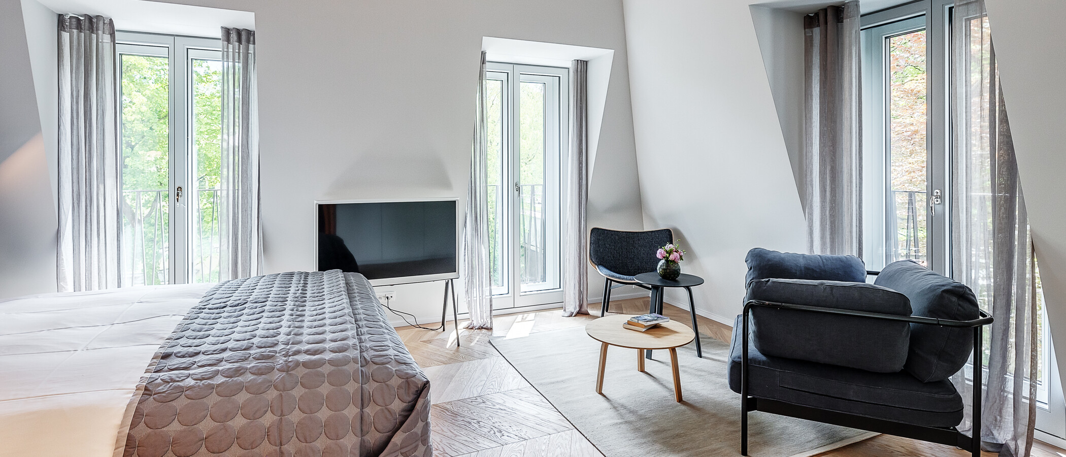 apartment München Herzogpark 03 living area 12546