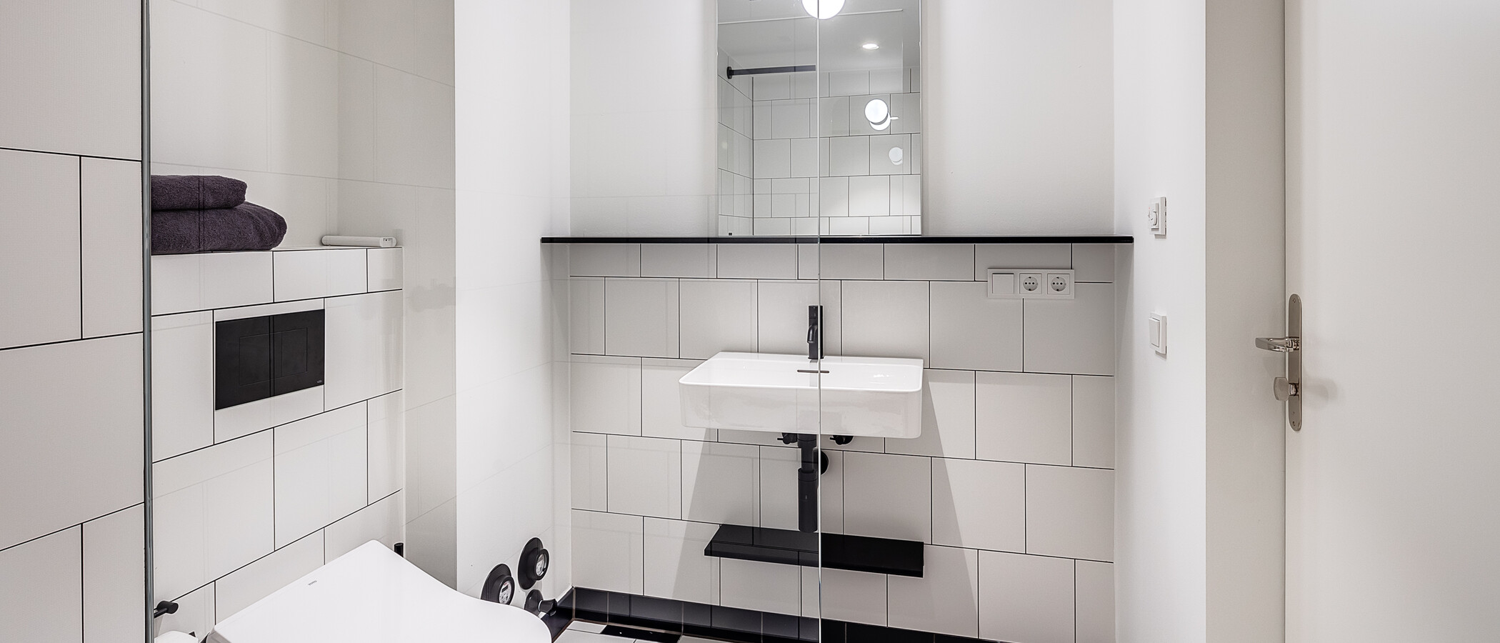 apartment München Herzogpark 04 bathroom 12566