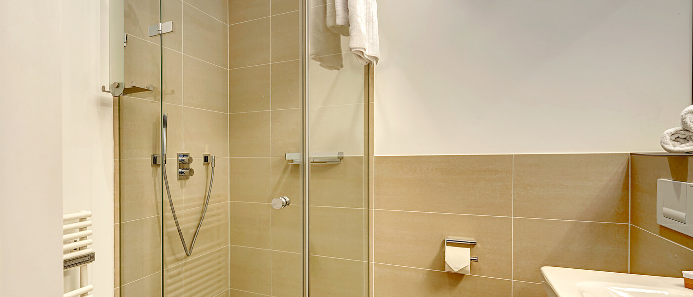 apartment München Arabellapark 02 2. bathroom 12568