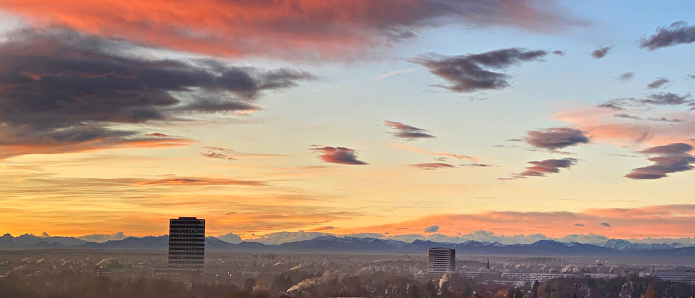 apartment München Arabellapark 08 view 12568