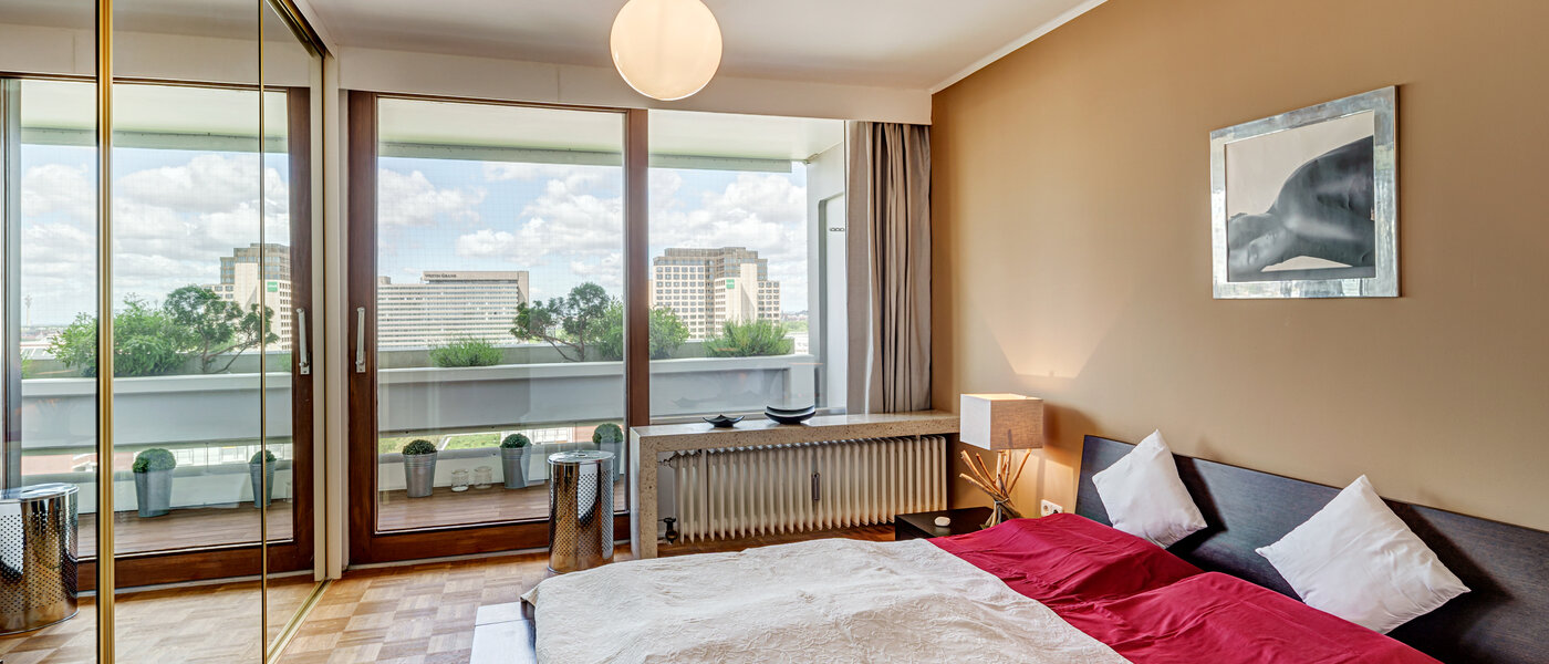 apartment München Arabellapark 01 bedroom 12568