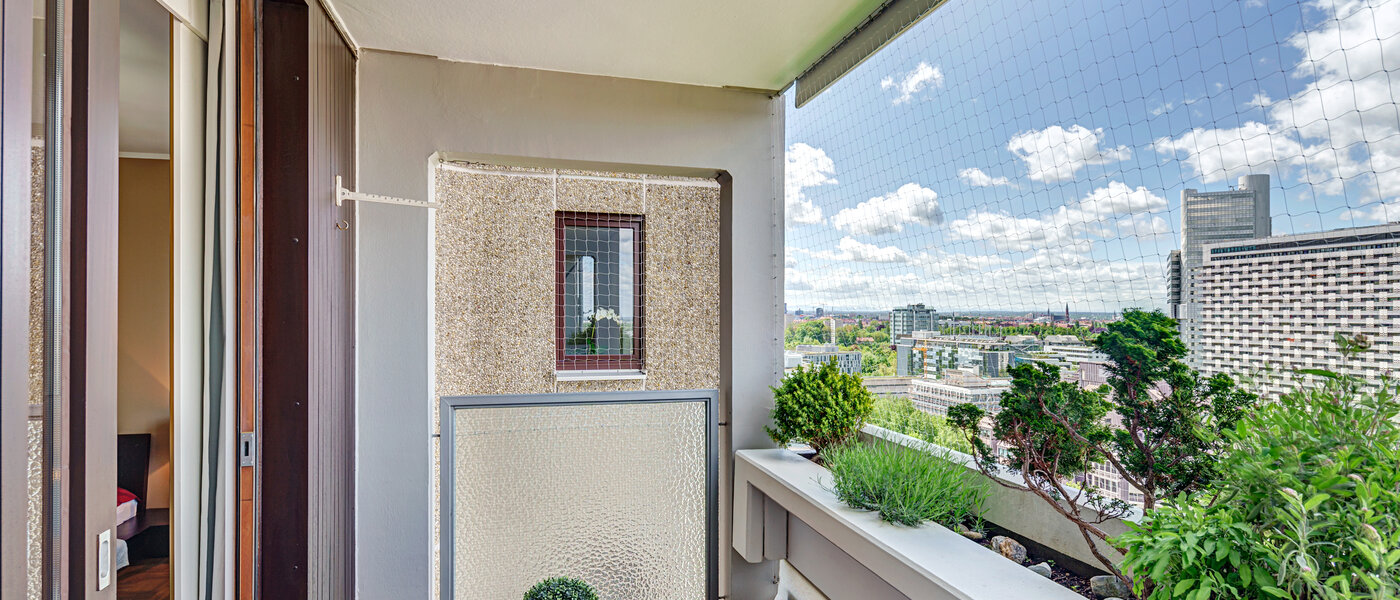 apartment München Arabellapark 01 2. balcony 12568