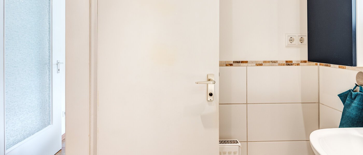 apartment München Obermenzing 03 bathroom 12573