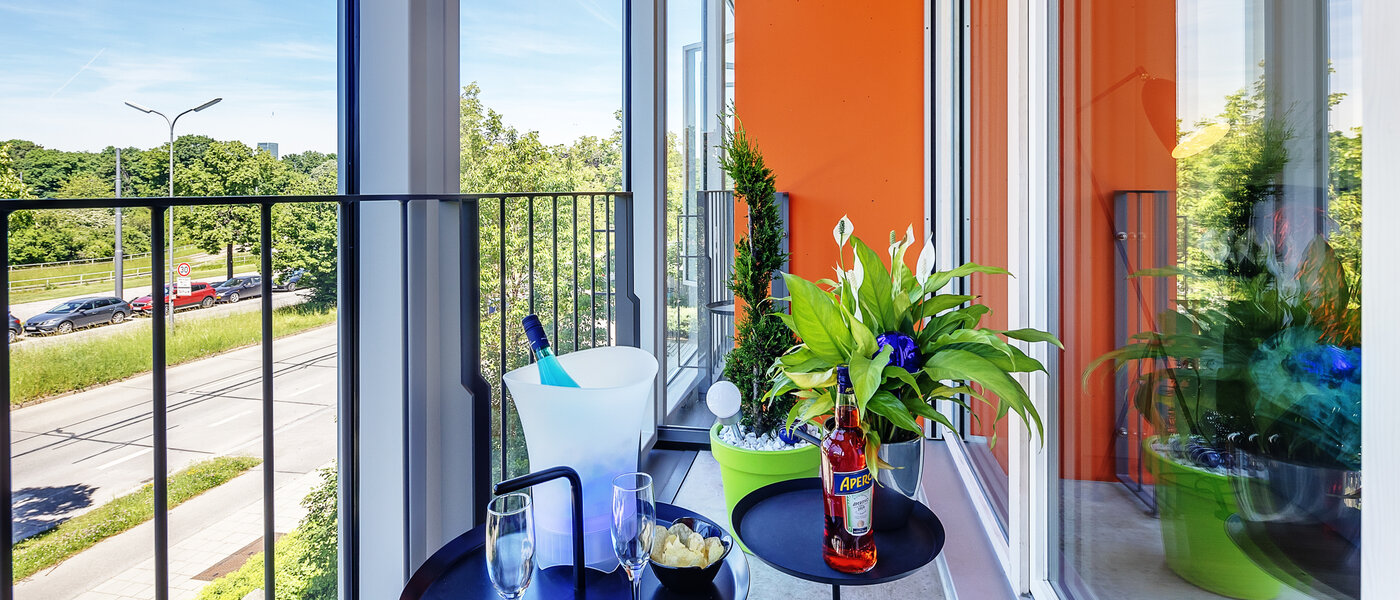 studio München Schwabing-West (rund um den Hohenzollernplatz) 02 loggia 12583