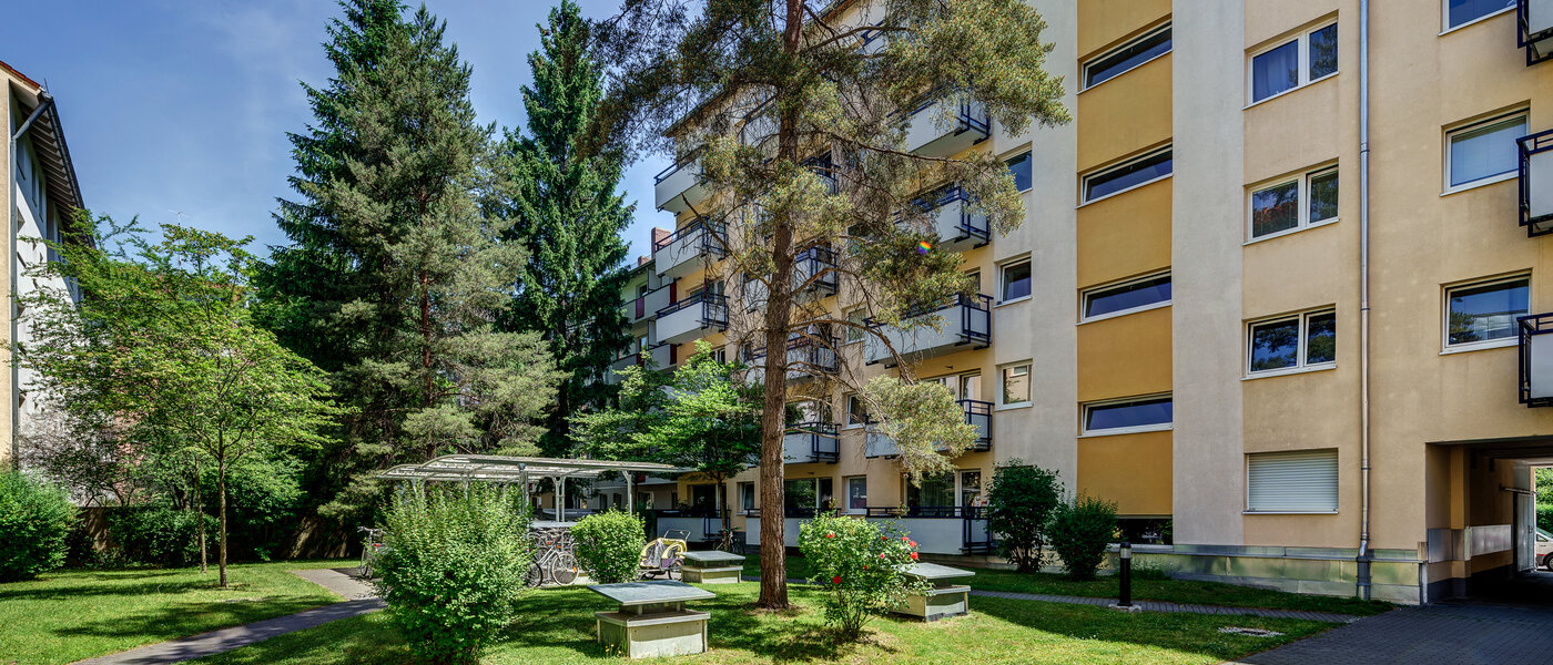 apartment München Untersendling 03 inner courtyard  12584