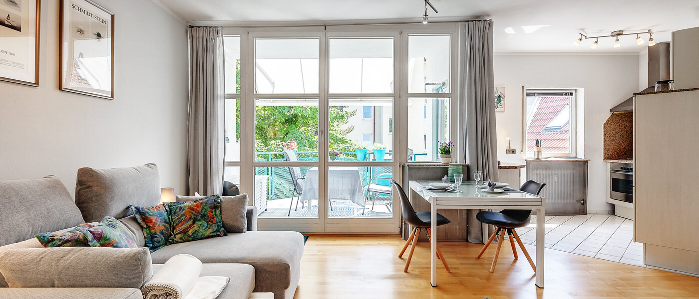 roof terrace apartment München Maxvorstadt 01 living area 12588