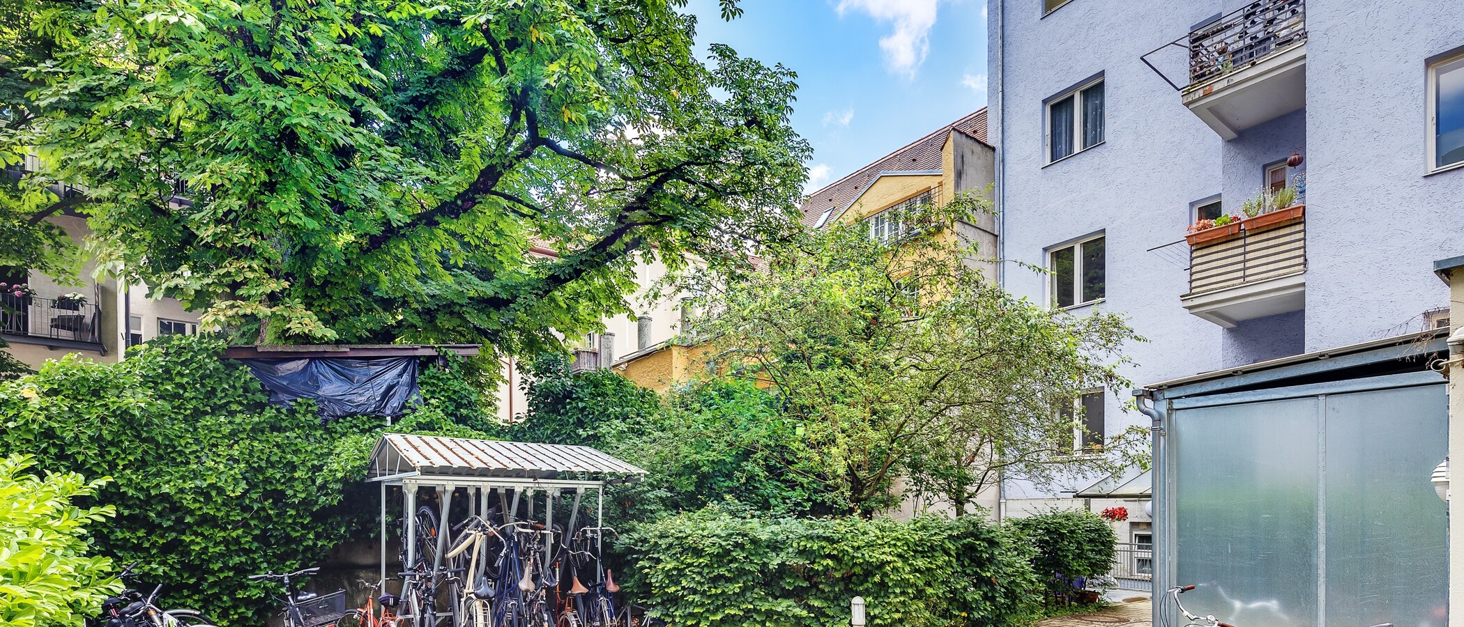 apartment München Schwabing 02 inner courtyard  12591