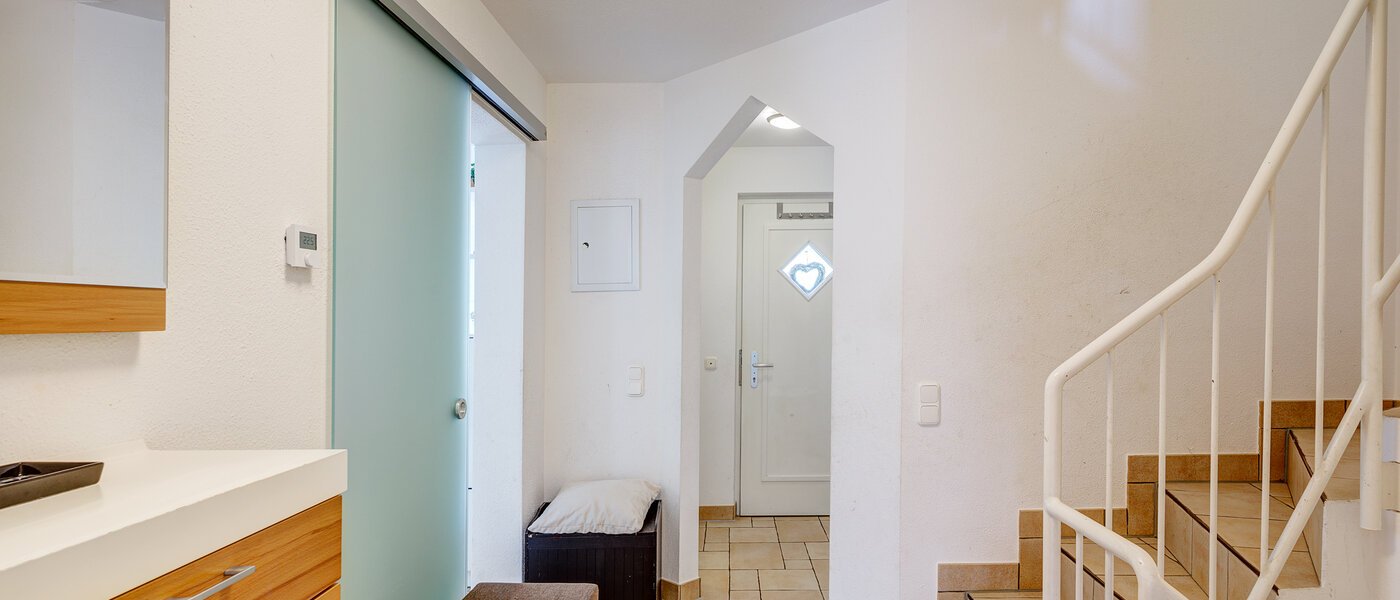 semi-detached house Gauting 05 hall 12610