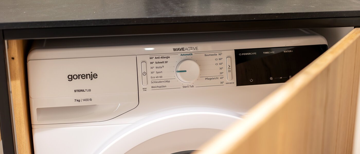 maisonette-gallery apartment München Herzogpark 03 guest toilet 12615