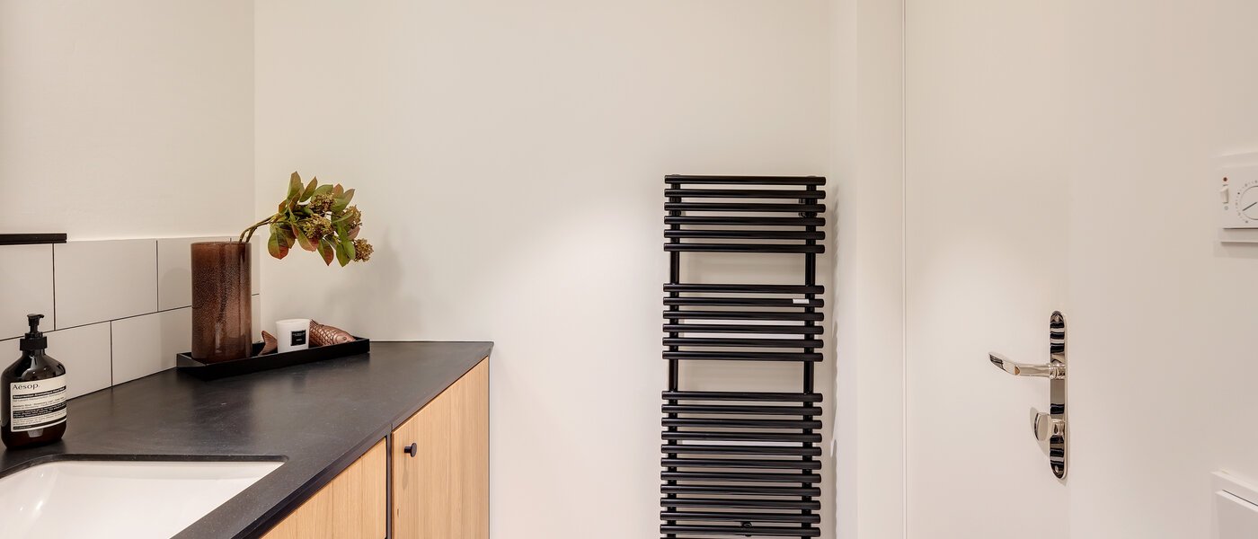 maisonette-gallery apartment München Herzogpark 04 guest toilet 12615