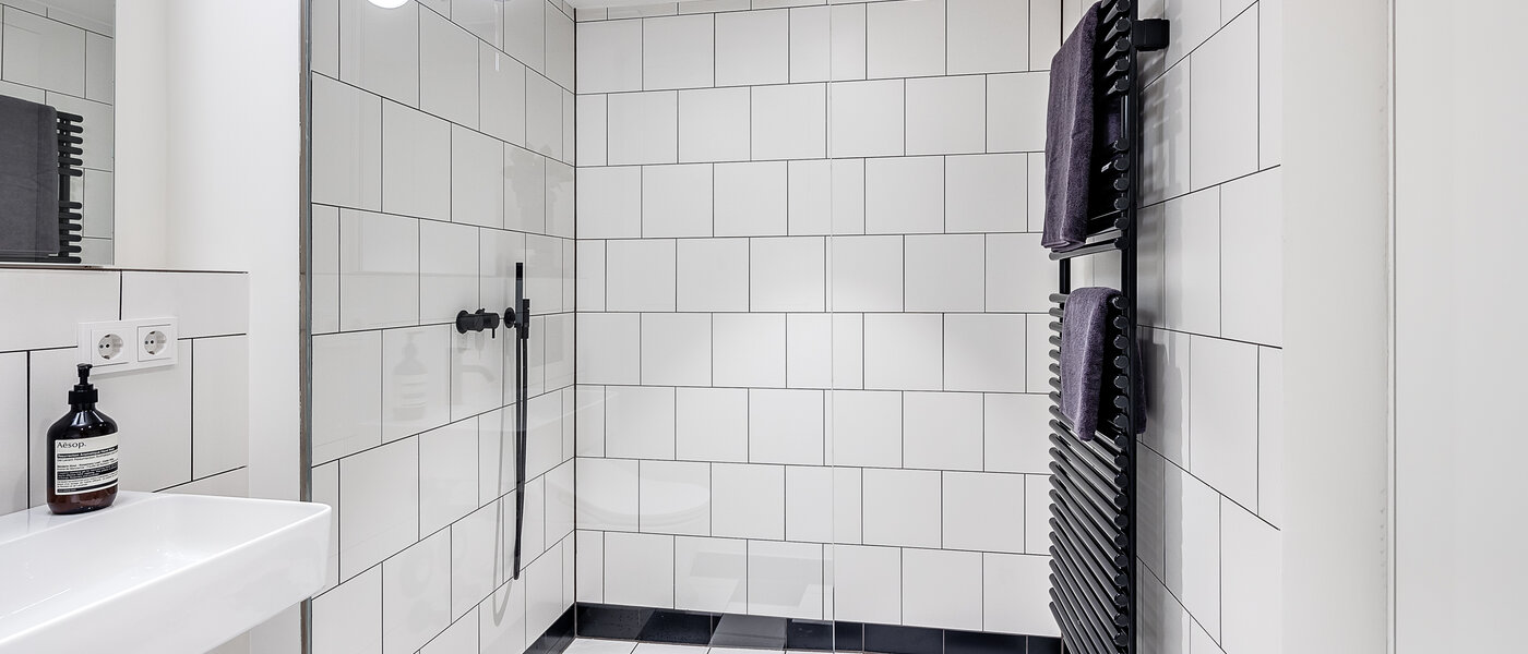 maisonette-gallery apartment München Herzogpark 01 bathroom 12618