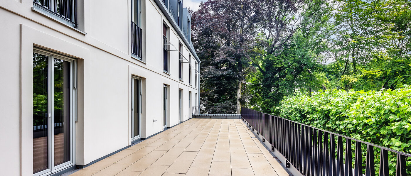 apartment München Herzogpark 01 communal terrace 12619