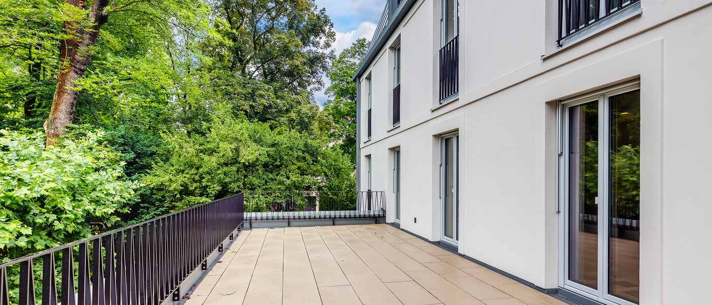 apartment München Herzogpark 03 communal terrace 12619