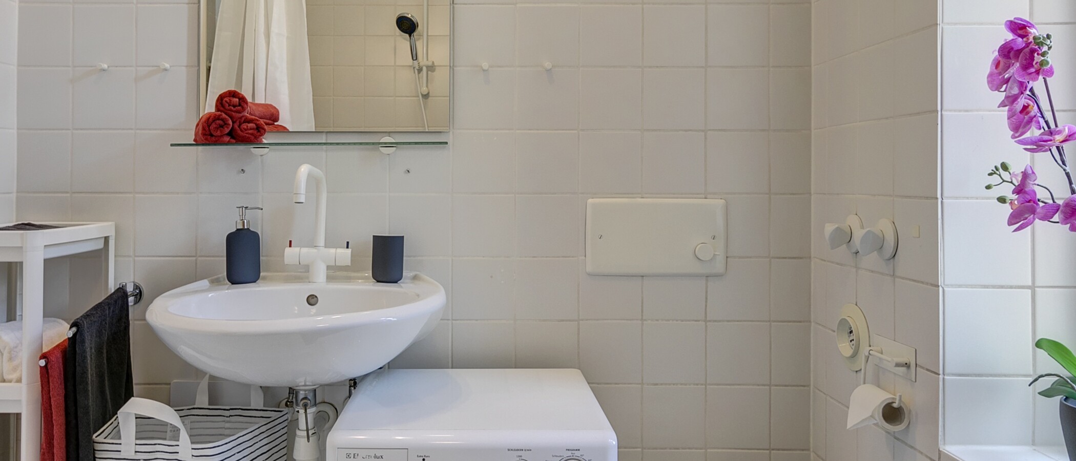 apartment München Schwabing (links der Leopoldstraße) 01 bathroom 1262