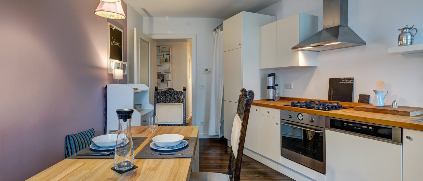 apartment München Glockenbachviertel 03 kitchen 12645