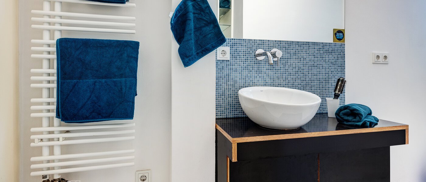 apartment München Glockenbachviertel 05 bathroom 12645