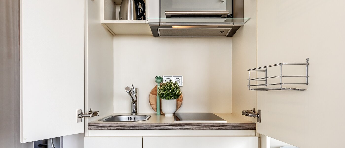 apartment München Olympiadorf 03 kitchen 12647