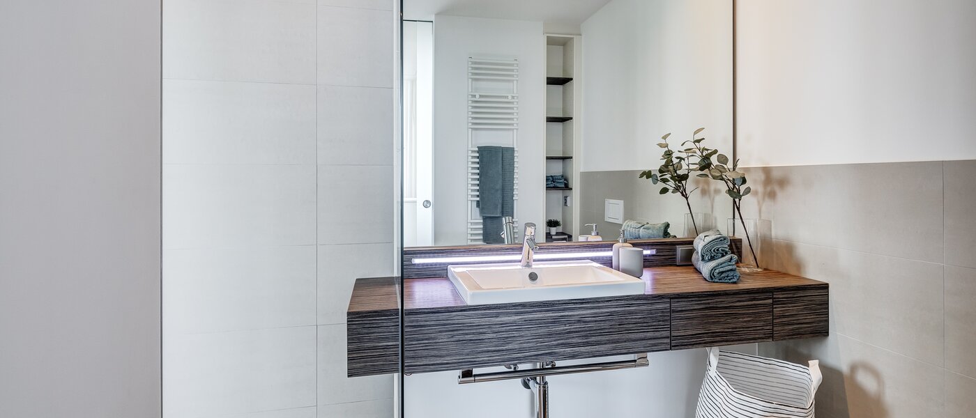 apartment München Olympiadorf 01 bathroom 12647